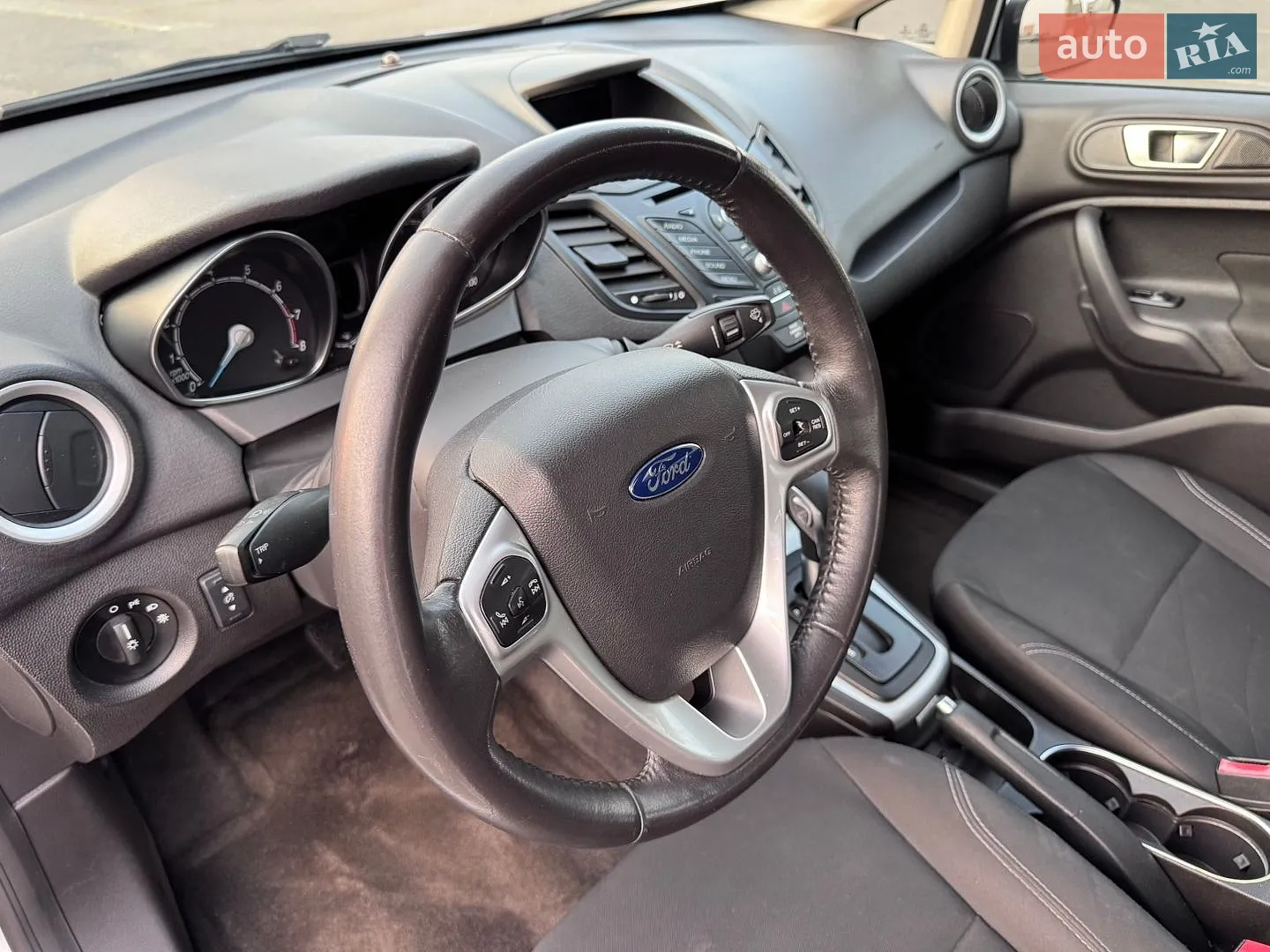 2016 Ford Fiesta - мініатюра 35