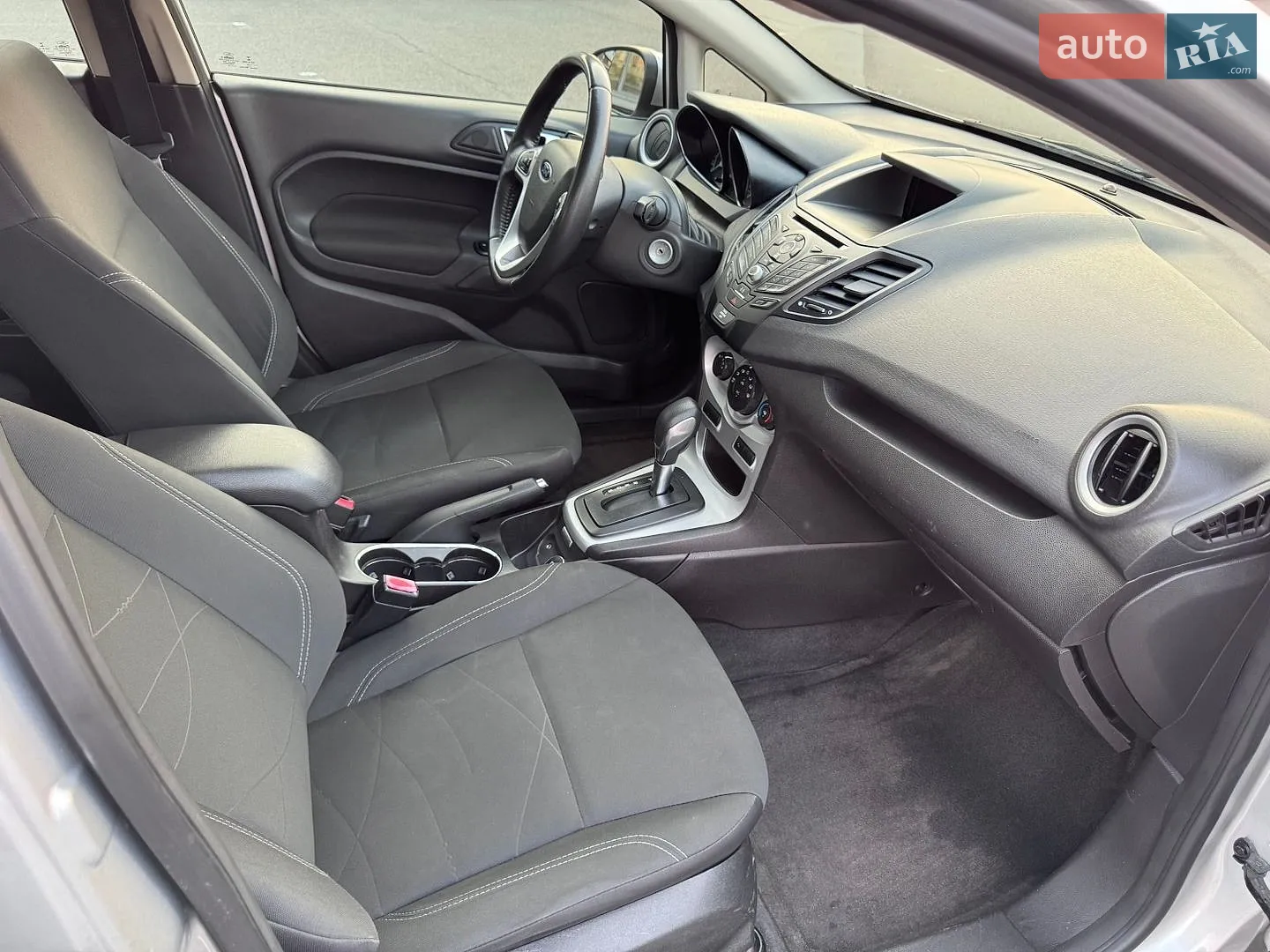2016 Ford Fiesta - мініатюра 33