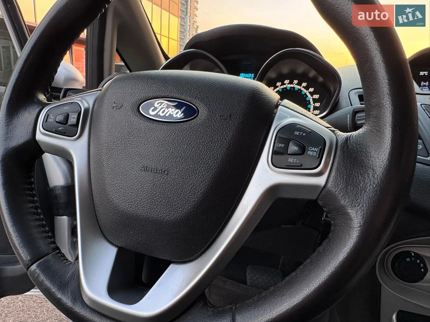 2016 Ford Fiesta - мініатюра 39