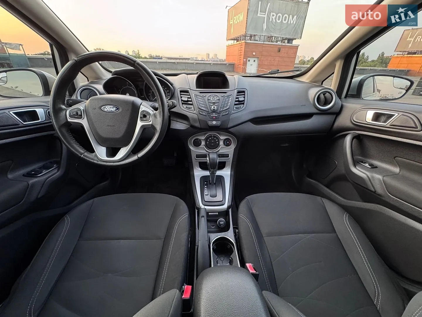 2016 Ford Fiesta - мініатюра 38