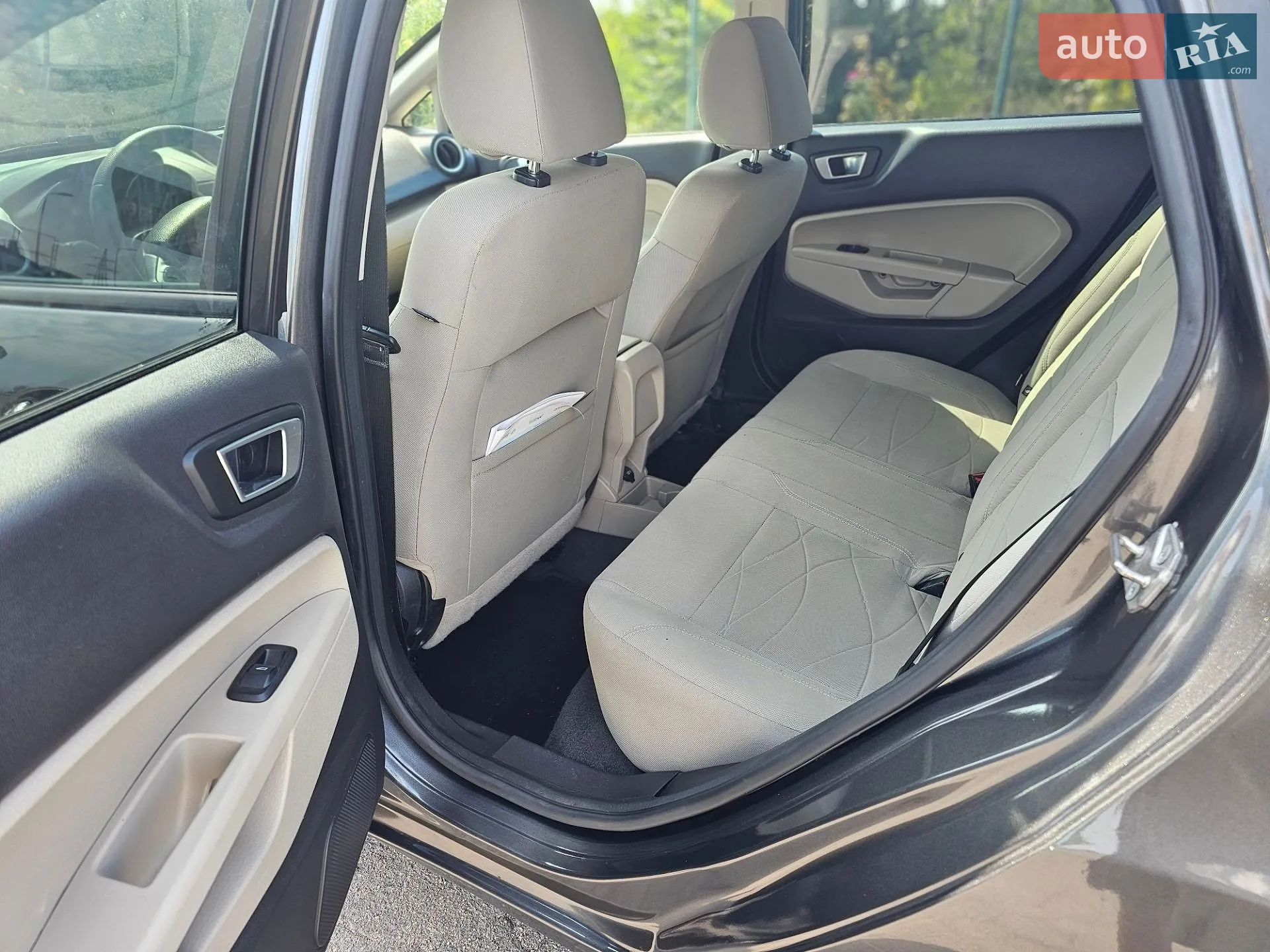 2015 Ford Fiesta - мініатюра 5