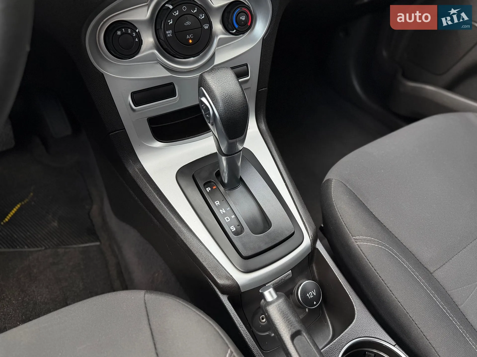 2019 Ford Fiesta - мініатюра 42