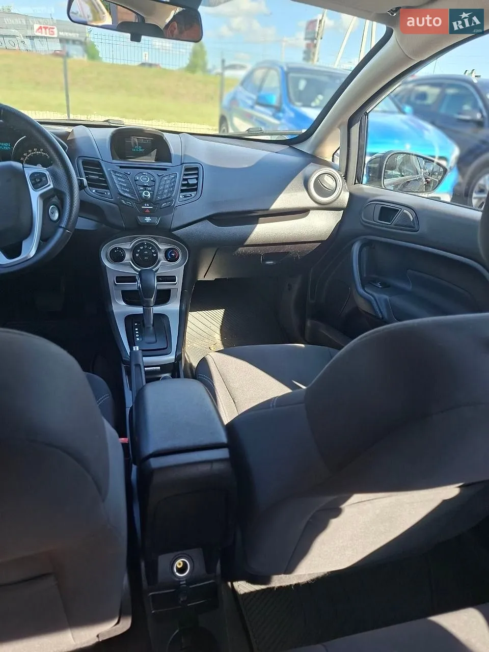 2017 Ford Fiesta - мініатюра 21