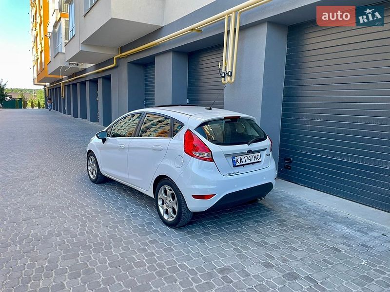 Хетчбек Ford Fiesta 2012 в Вінниці
