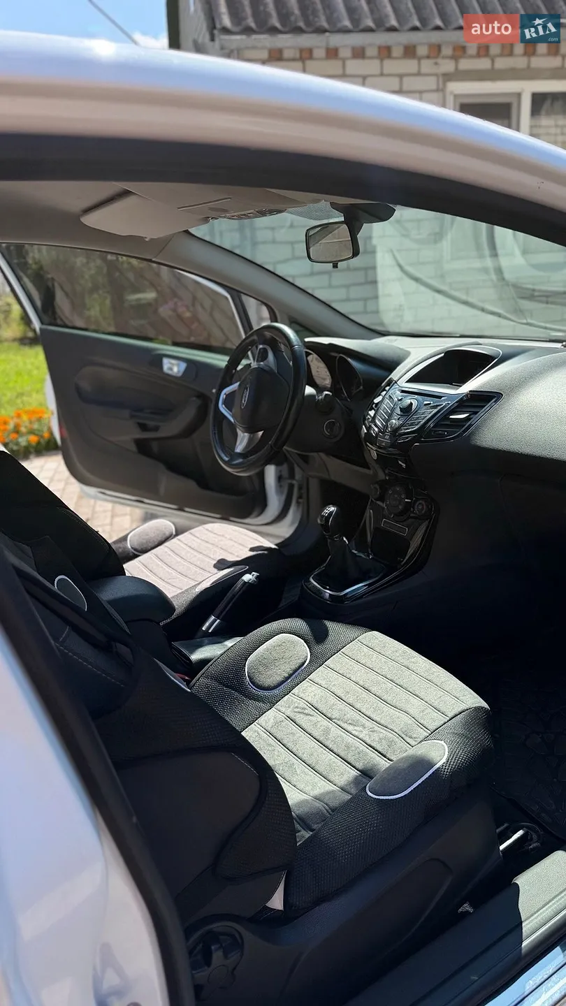 2013 Ford Fiesta - мініатюра 14