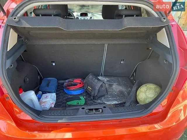 2012 Ford Fiesta - мініатюра 18