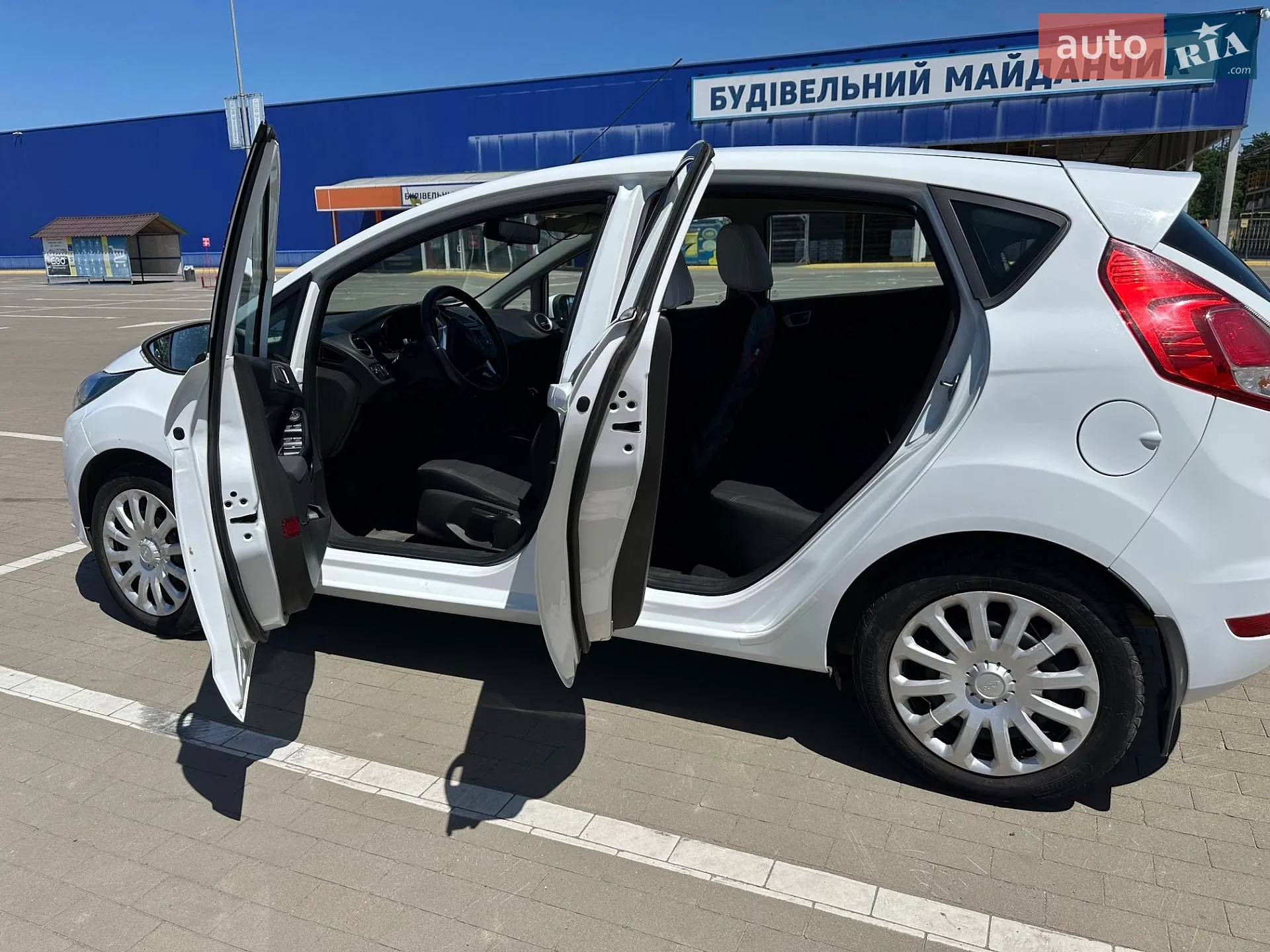 2013 Ford Fiesta - мініатюра 9