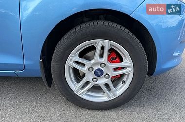 Хэтчбек Ford Fiesta 2011 в Буче