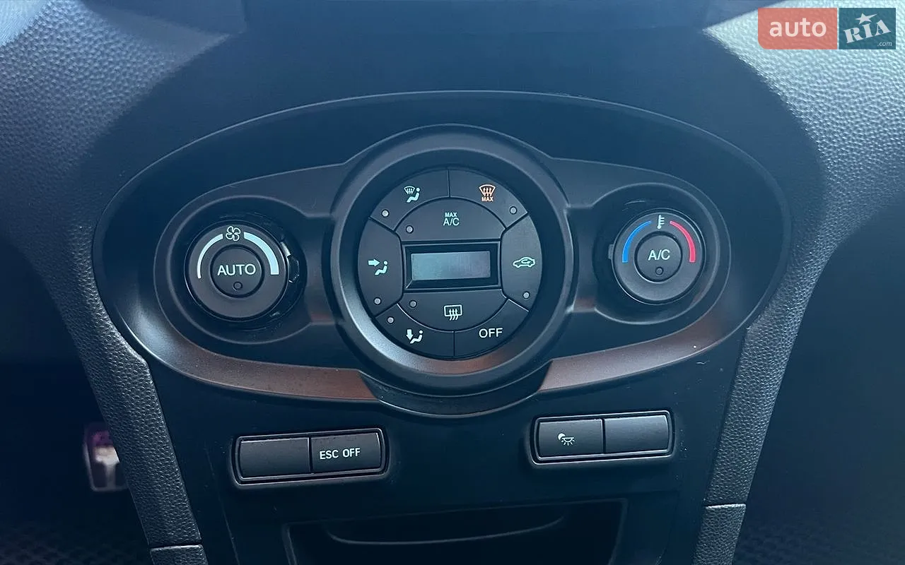 2015 Ford Fiesta - мініатюра 19