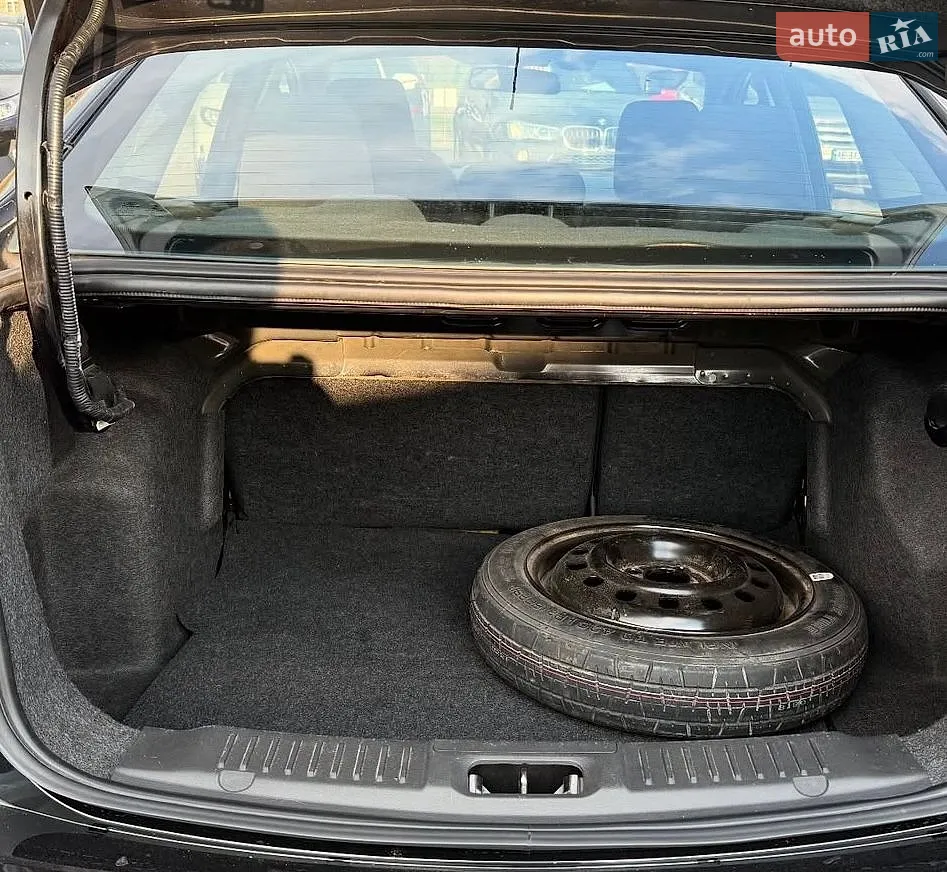 2013 Ford Fiesta - мініатюра 4