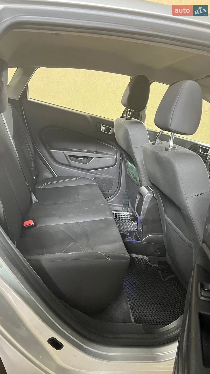 2015 Ford Fiesta - мініатюра 19