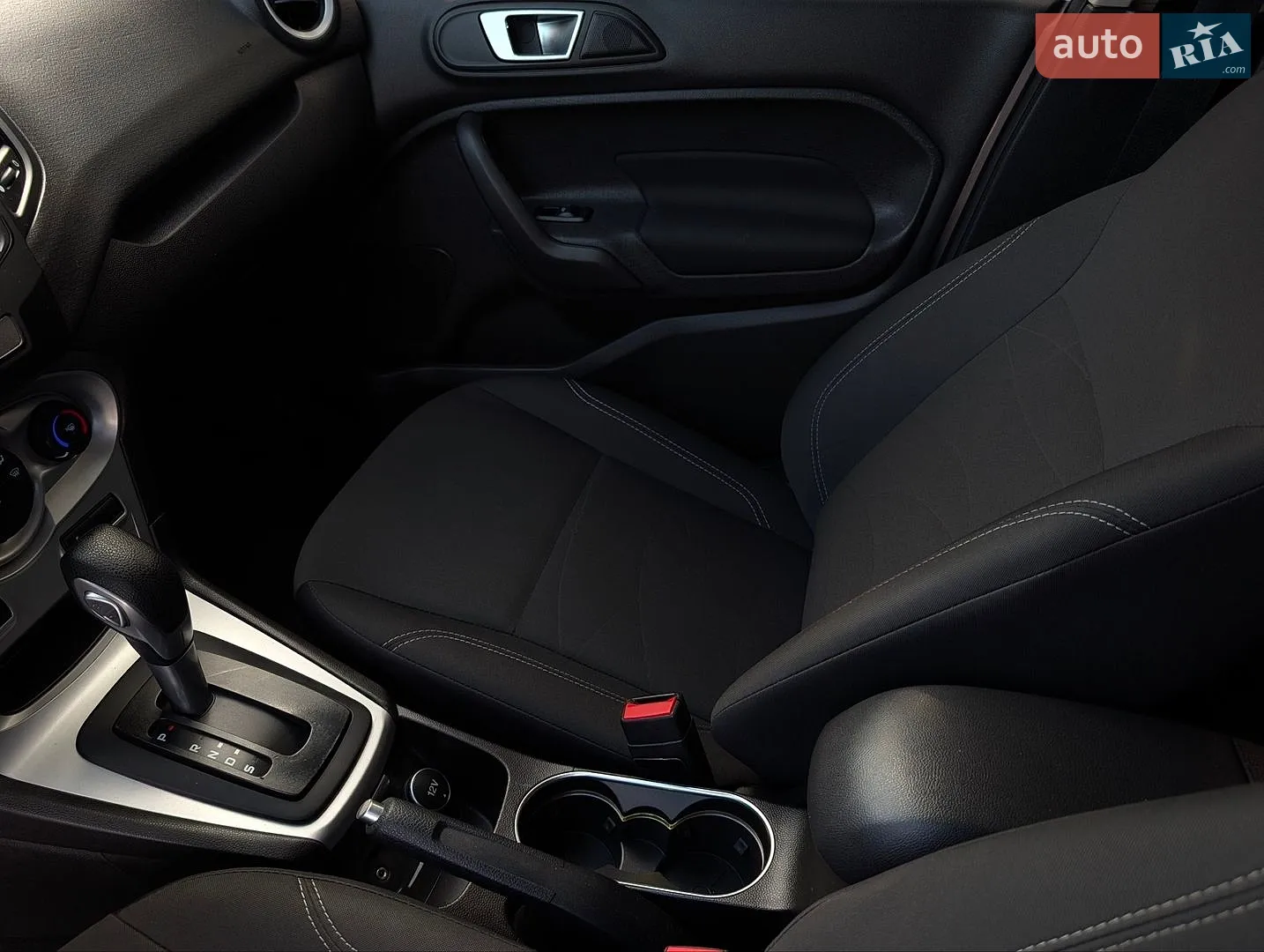 2016 Ford Fiesta - мініатюра 30