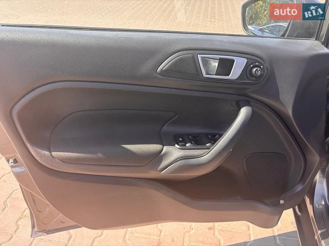 2015 Ford Fiesta - мініатюра 21