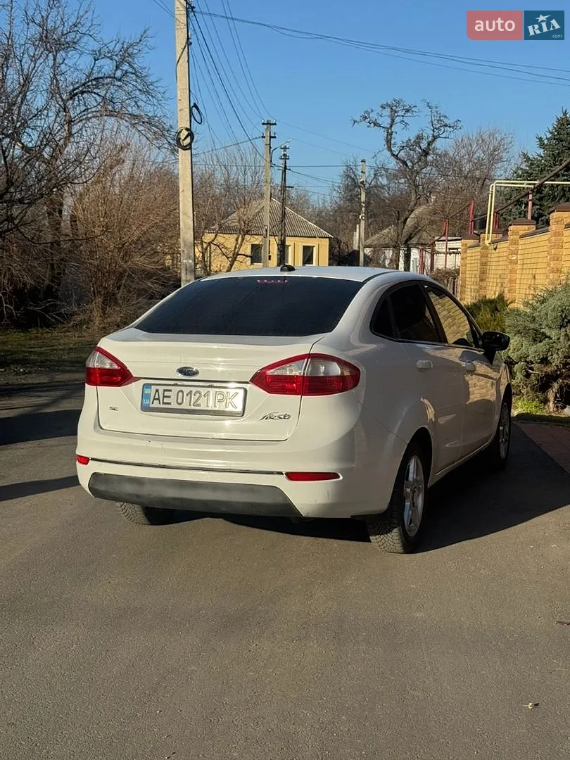 2017 Ford Fiesta - мініатюра 4