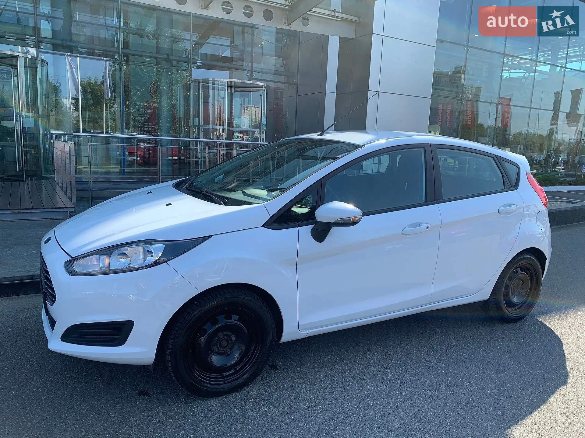 2015 Ford Fiesta - мініатюра 2