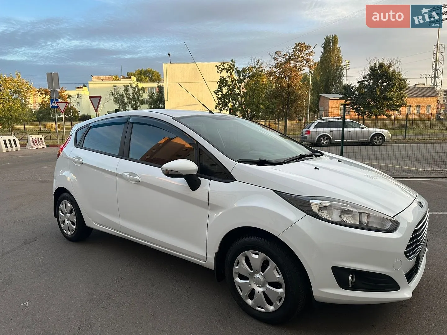 2015 Ford Fiesta - мініатюра 2