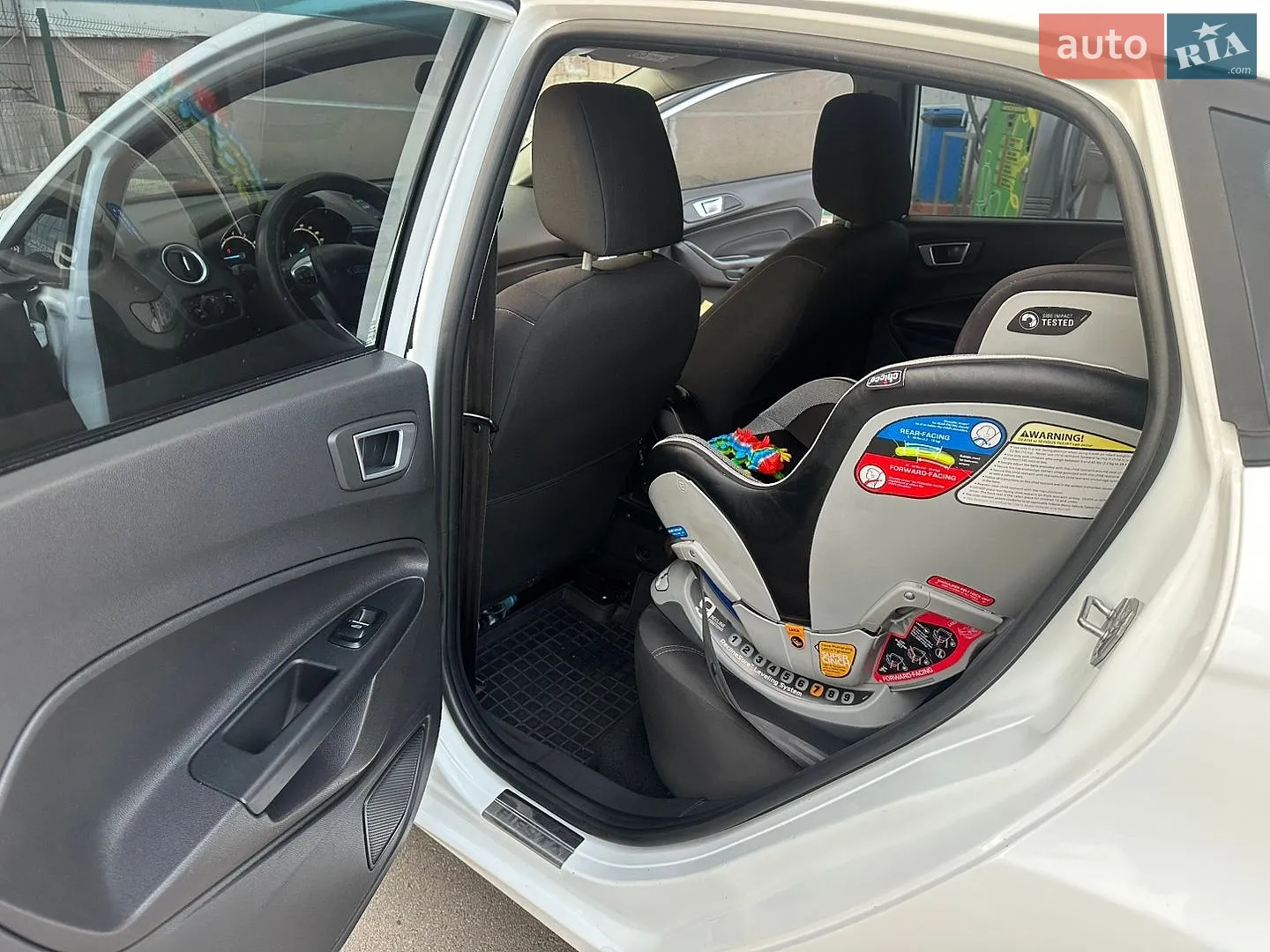 2015 Ford Fiesta - мініатюра 11