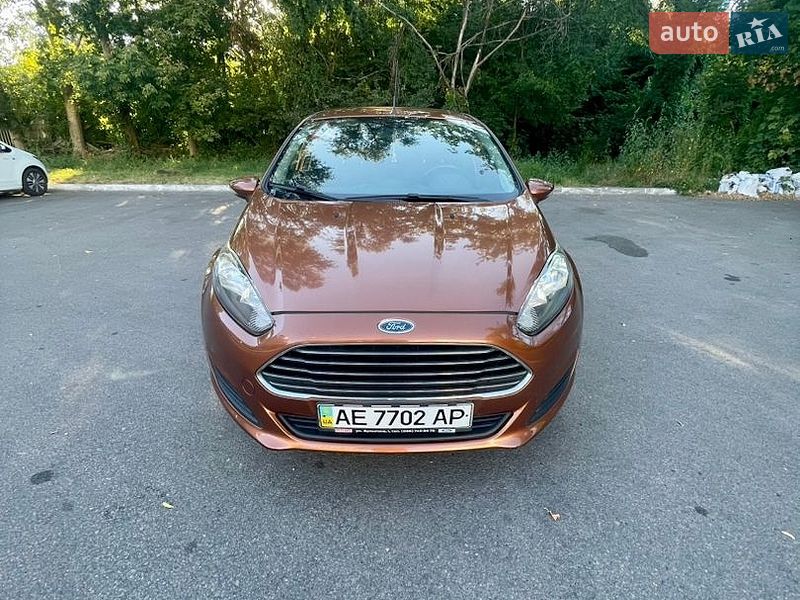 Хэтчбек Ford Fiesta 2013 в Днепре