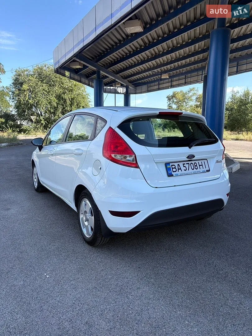 2012 Ford Fiesta - мініатюра 10
