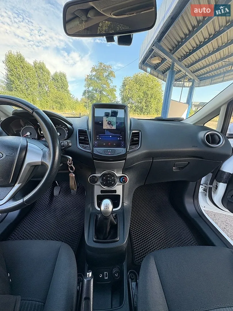 2012 Ford Fiesta - мініатюра 16