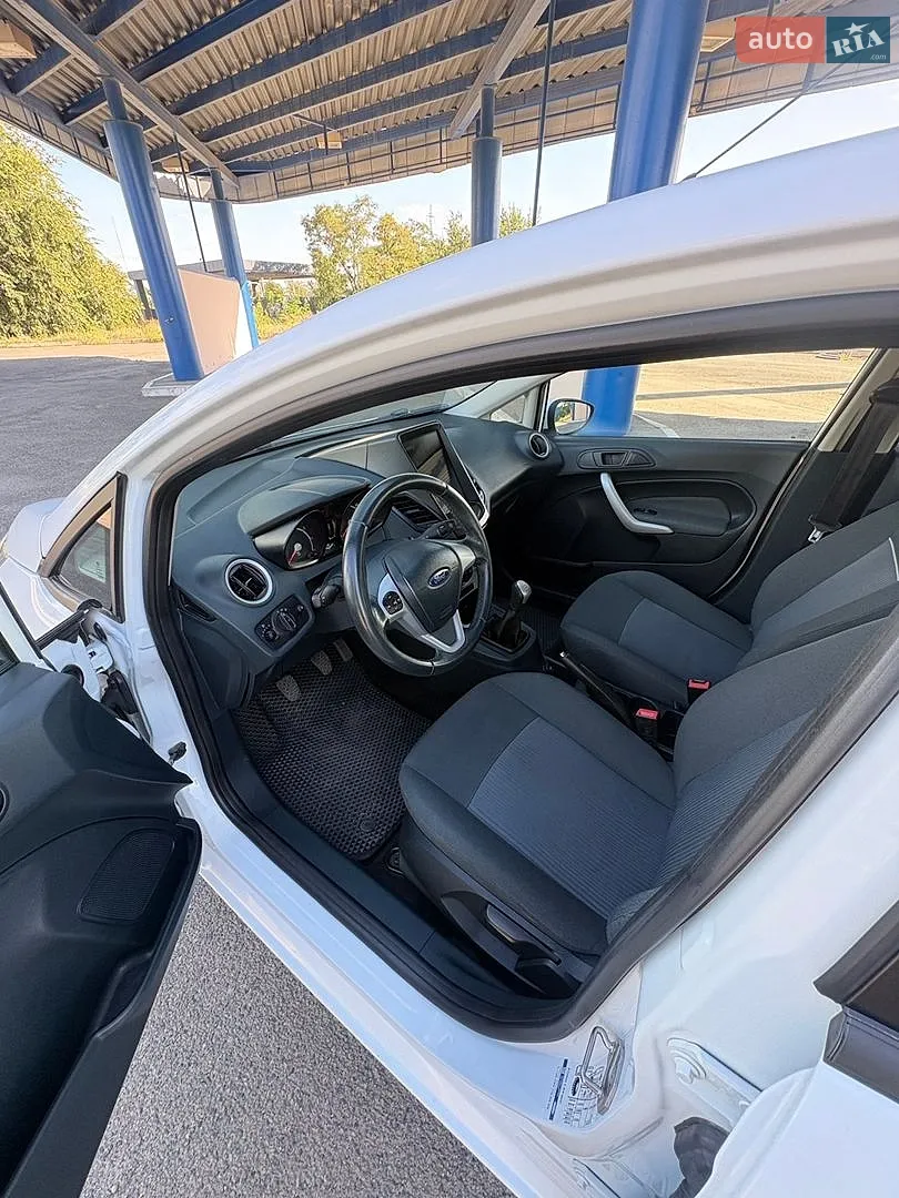 2012 Ford Fiesta - мініатюра 28