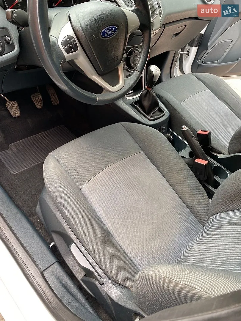 2011 Ford Fiesta - мініатюра 36