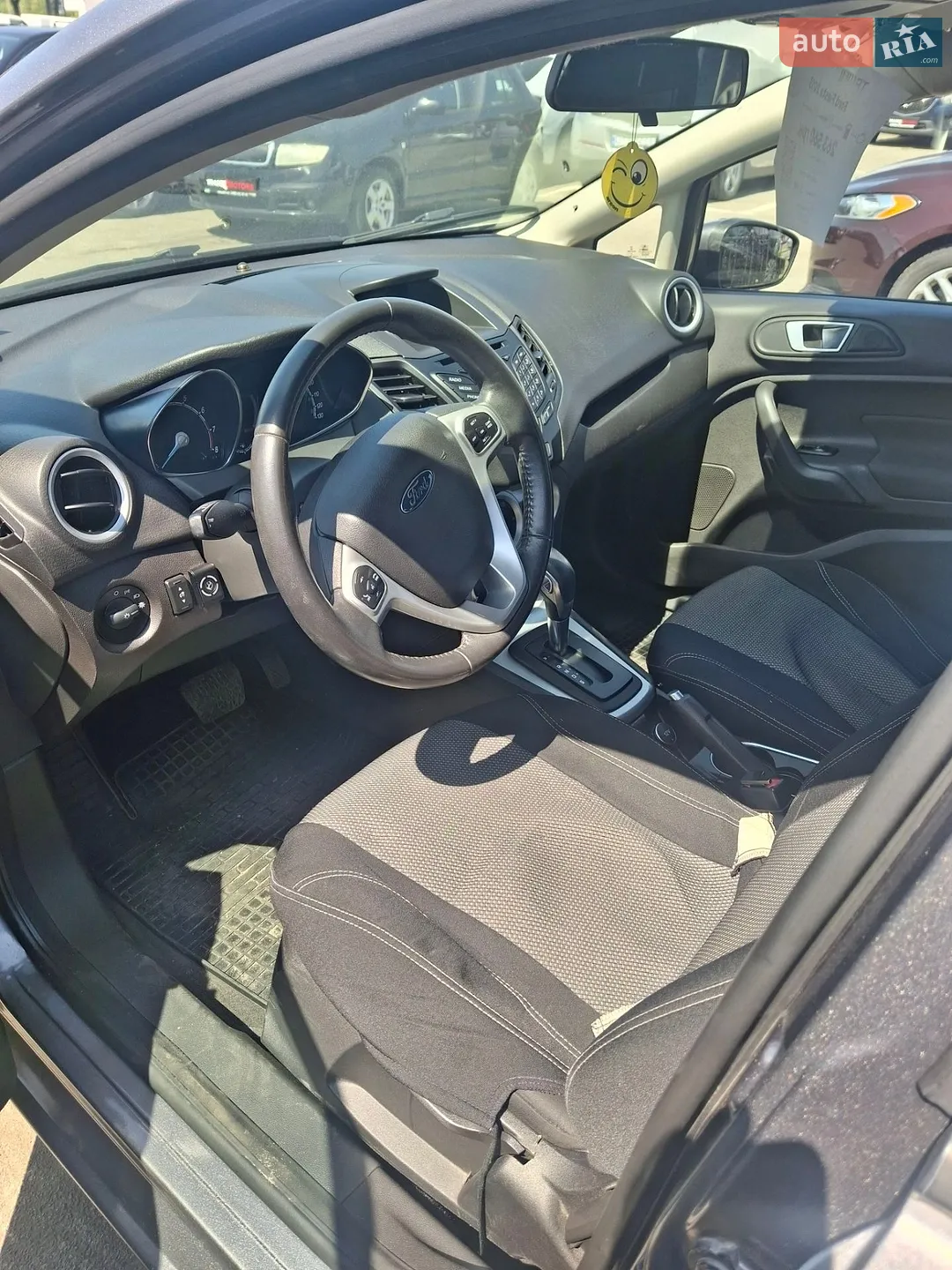 2013 Ford Fiesta - мініатюра 8