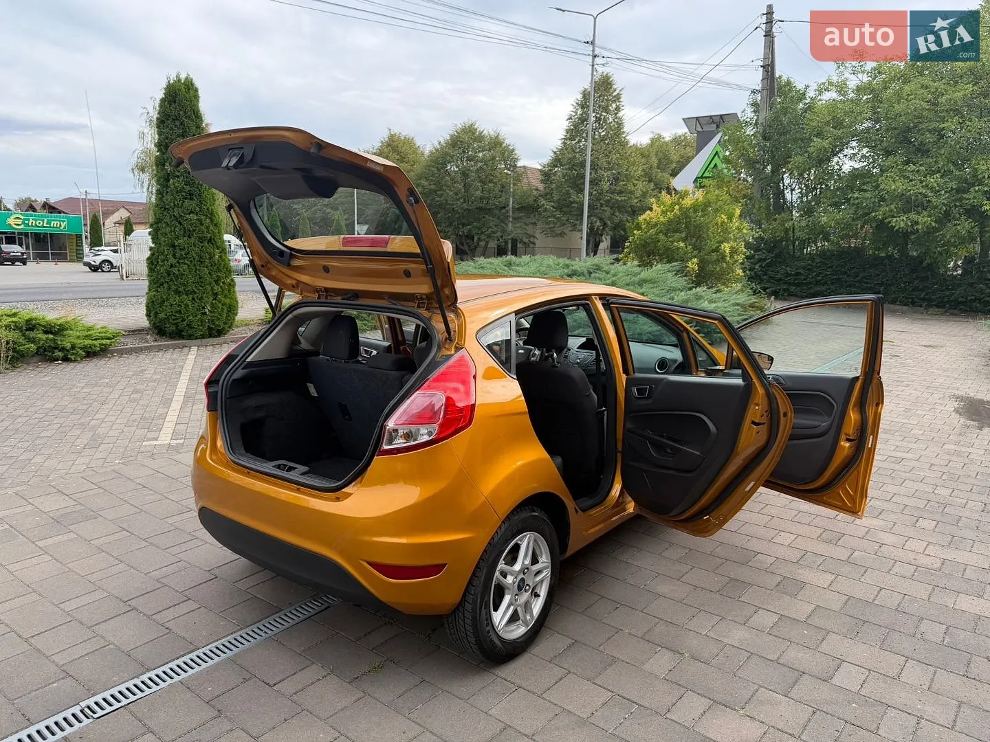 2016 Ford Fiesta - мініатюра 21