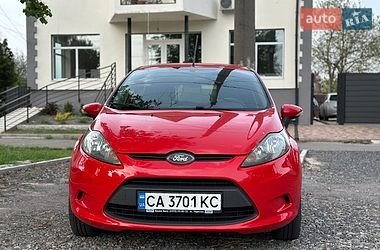Хэтчбек Ford Fiesta 2011 в Золотоноше Хэтчбек Ford Fiesta 2011 в Золотоноше