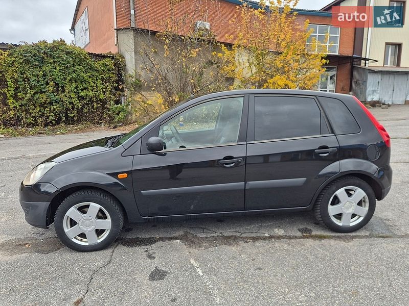 Хэтчбек Ford Fiesta 2006 в Жмеринке