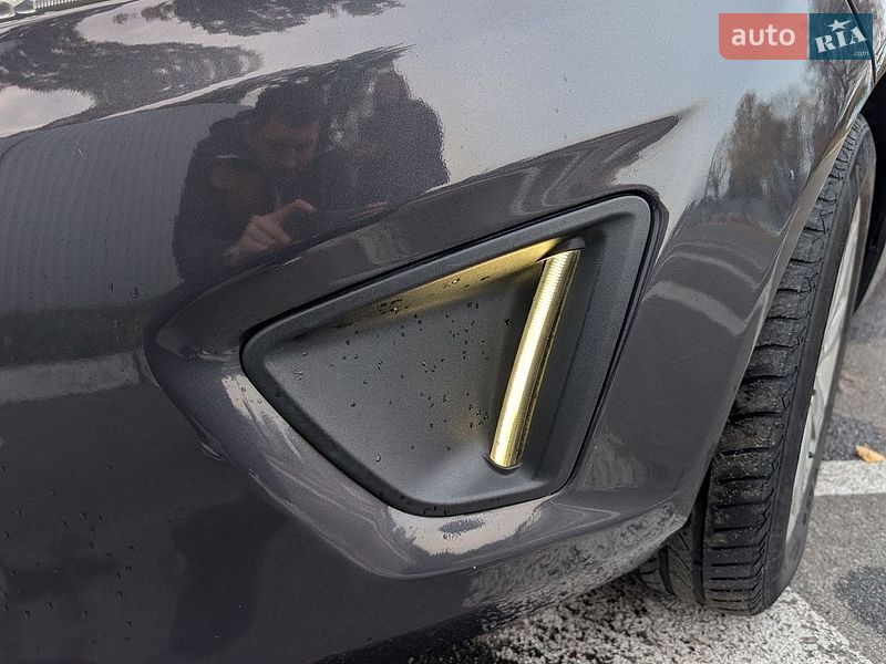 Седан Ford Fiesta 2012 в Киеве