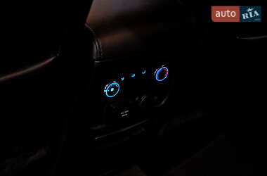 Внедорожник / Кроссовер Ford Flex 2017 в 