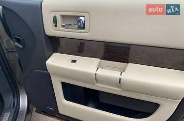 Позашляховик / Кросовер Ford Flex 2013 в 