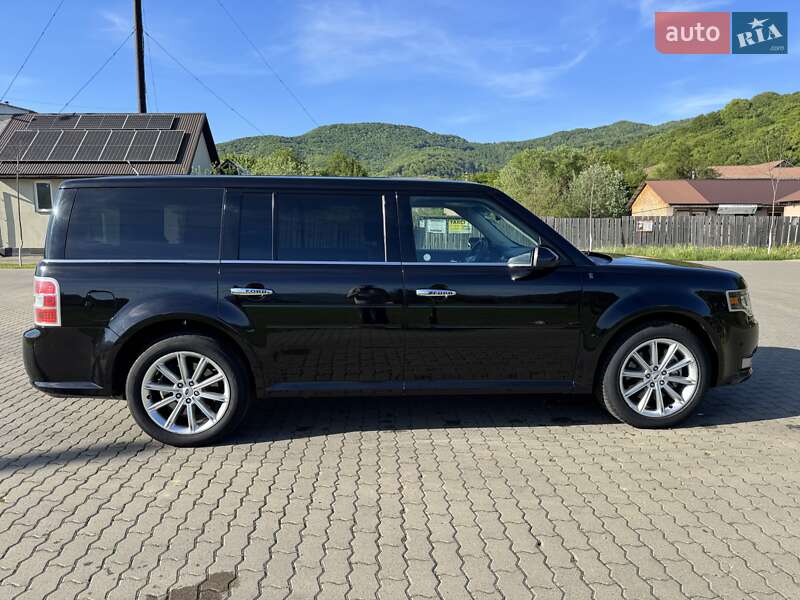 Позашляховик / Кросовер Ford Flex 2019 в Сваляві