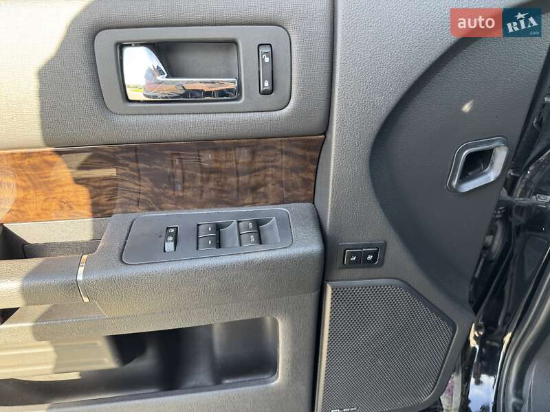 Позашляховик / Кросовер Ford Flex 2019 в Сваляві