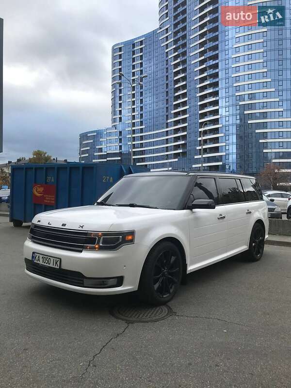 Позашляховик / Кросовер Ford Flex 2016 в 
