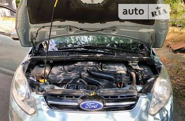 Минивэн Ford Focus C-Max 2013 в 