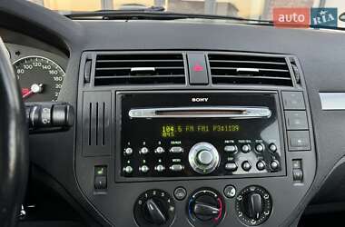 Мінівен Ford Focus C-Max 2005 в 