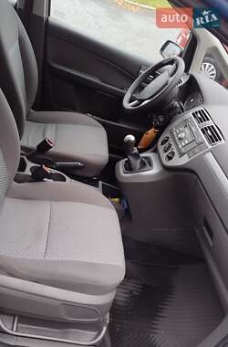 Мінівен Ford Focus C-Max 2006 в 