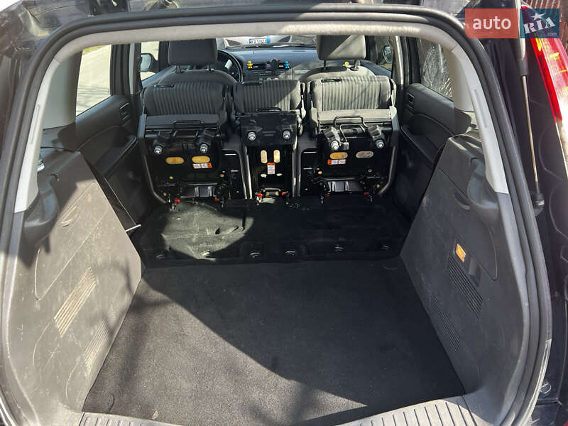 Минивэн Ford Focus C-Max 2005 в Шпитьках фото 9 Минивэн Ford Focus C-Max 2005 в Шпитьках