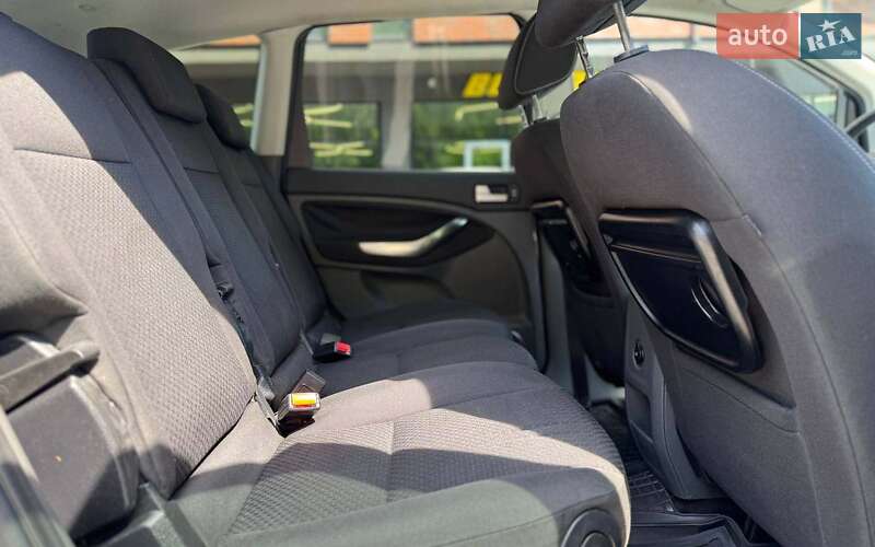Минивэн Ford Focus C-Max 2007 в Черновцах