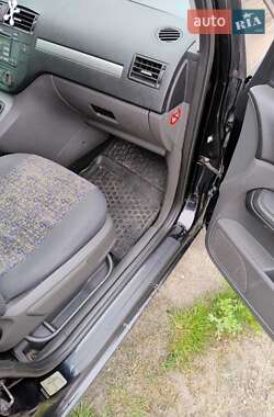 Минивэн Ford Focus C-Max 2006 в 