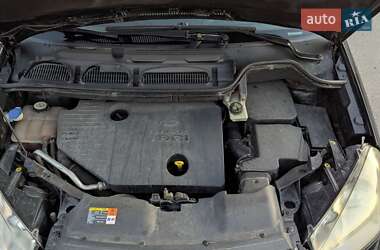 Минивэн Ford Focus C-Max 2008 в 
