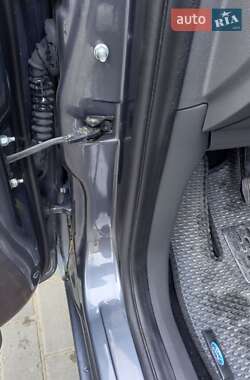 Мінівен Ford Focus C-Max 2005 в 