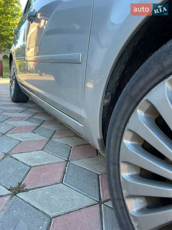 Минивэн Ford Focus C-Max 2008 в Гусятине
