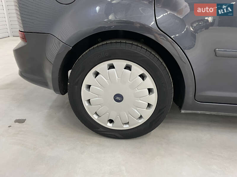 Минивэн Ford Focus C-Max 2010 в Стрые