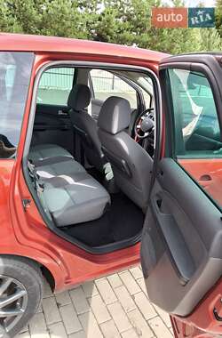 Минивэн Ford Focus C-Max 2006 в 