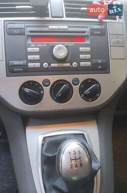 Минивэн Ford Focus C-Max 2010 в 