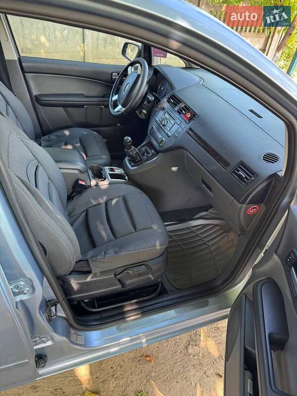 Минивэн Ford Focus C-Max 2004 в Черновцах