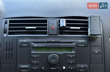 Минивэн Ford Focus C-Max 2004 в 